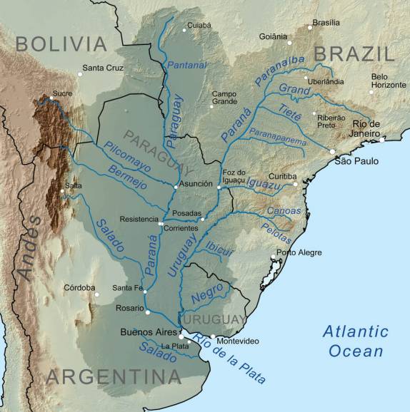 Mapa da bacia do Rio da Prata, mostrando os rios Paraná, Paraguai e Uruguai ao longo das fronteiras de Paraguai, Brasil, Argentina e Uruguai